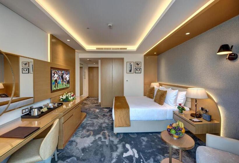 带大床的行政房间, The S Hotel Al Barsha