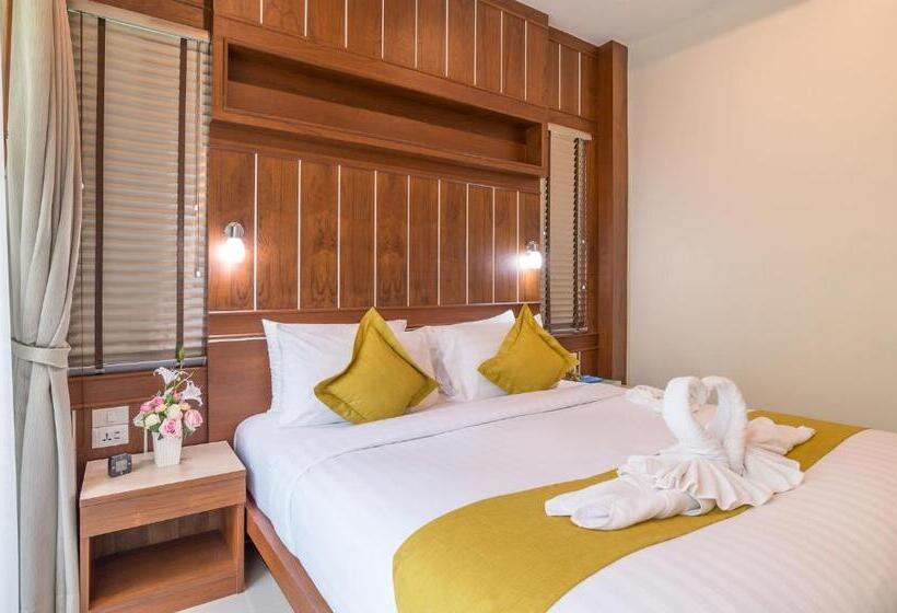 패밀리 룸, The Scene Cliff View Villas