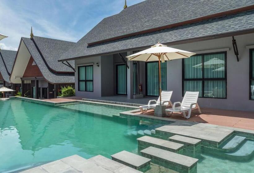 디럭스 룸, The Scene Cliff View Villas