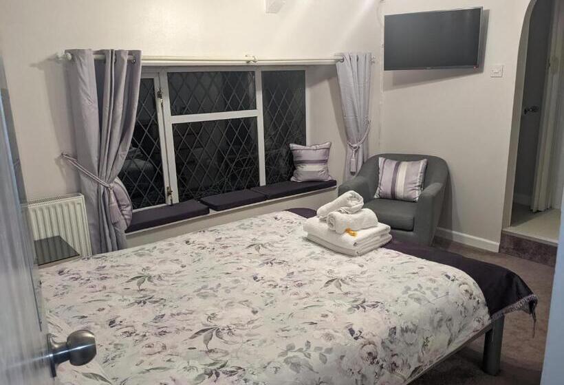 Номер Стандарт, Cwmbach Guest House
