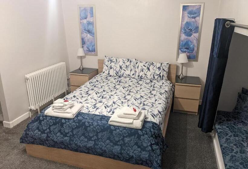 Номер Стандарт, Cwmbach Guest House