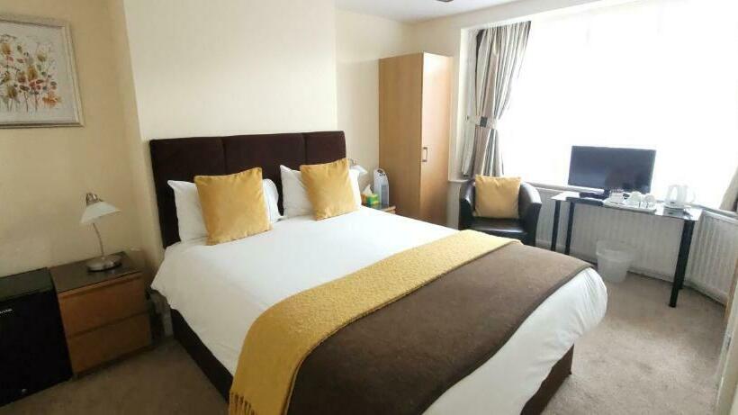 Quarto Estandar Primeiro Andar, Hampton Lodge En Suite Rooms With Free Parking