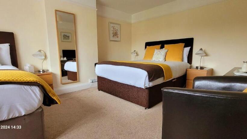 スタンダードトリプルルーム, Hampton Lodge En Suite Rooms With Free Parking