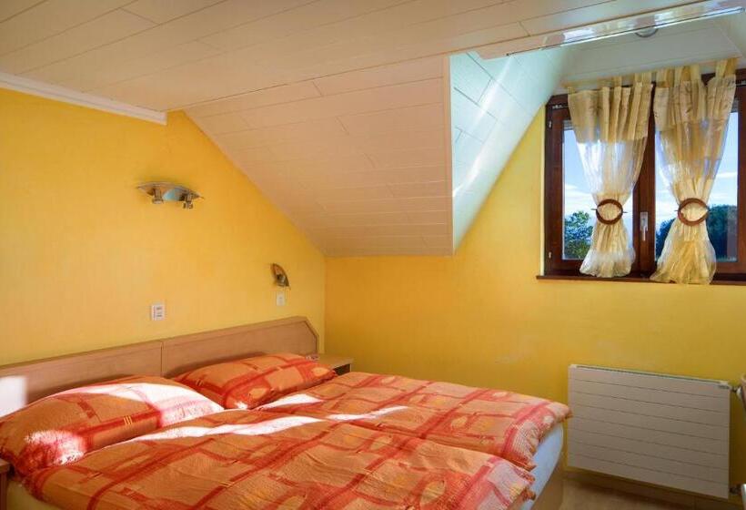 Номер Стандарт, Relais De La Sarvaz