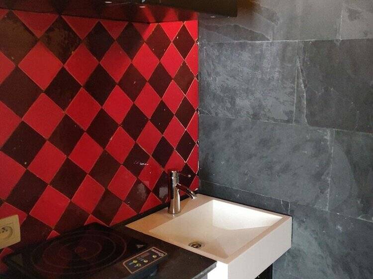 استودیوی استاندارد, Aparthotel De Beek Anno 1410