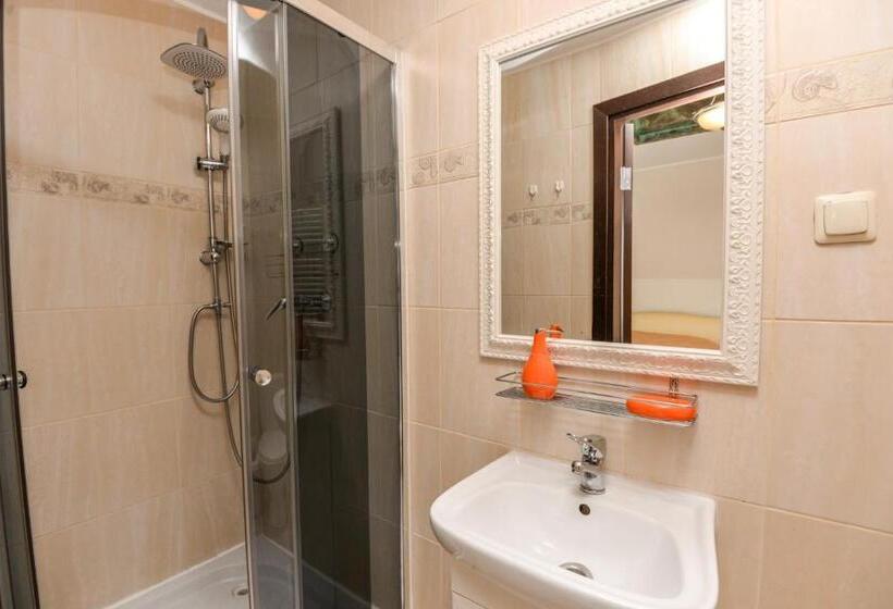 اتاق استاندارد, Columba Livia Guesthouse