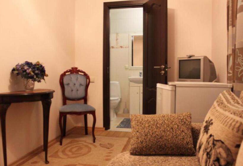 اتاق اکونومی, Columba Livia Guesthouse
