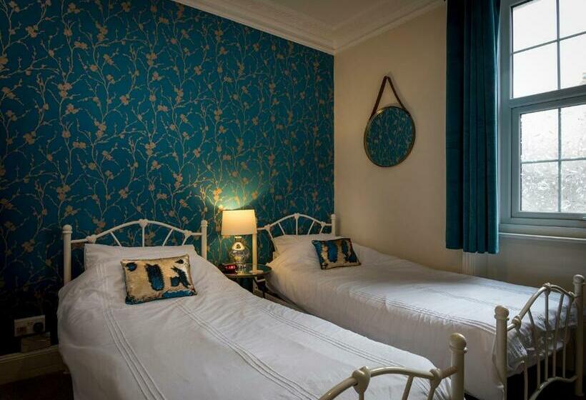 标准间, Channel View Guest House