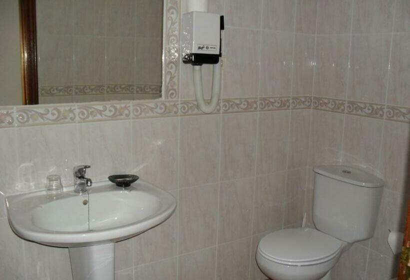 Quarto Estandar, Flor Do Douro   Comércio E Hotelaria, Lda
