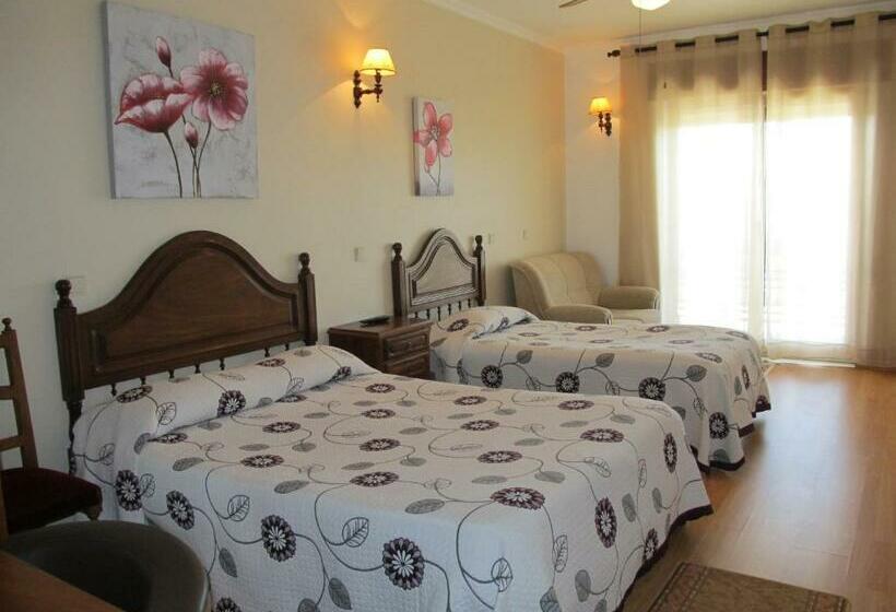 Номер Стандарт Трехместный, Flor Do Douro   Comércio E Hotelaria, Lda