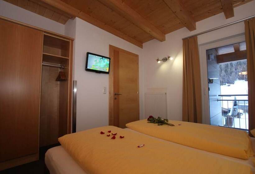 Apartamento 3 Dormitórios, Gästehaus Alpina