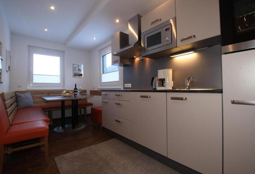 Apartamento 2 Dormitórios, Gästehaus Alpina