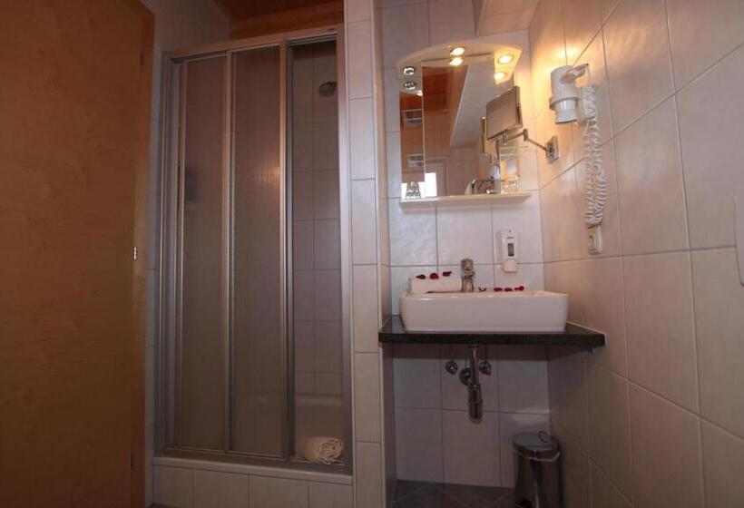 Quarto Estandar, Gästehaus Alpina