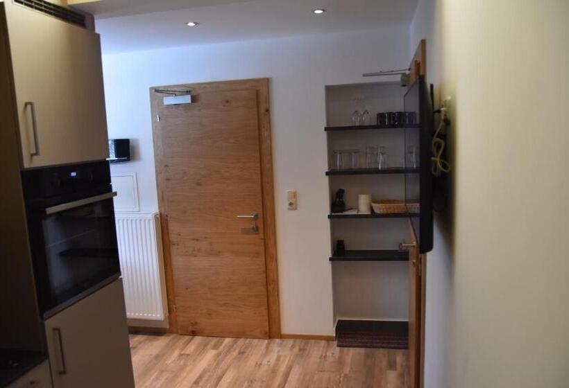 Apartamento 3 Dormitórios, Gästehaus Alpina
