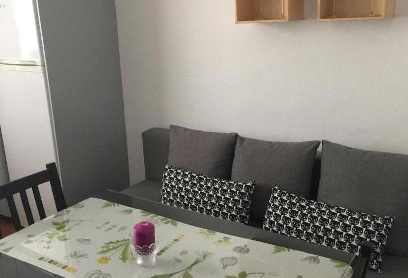 Апартаменты 1 Спальня, Hostal Sabana