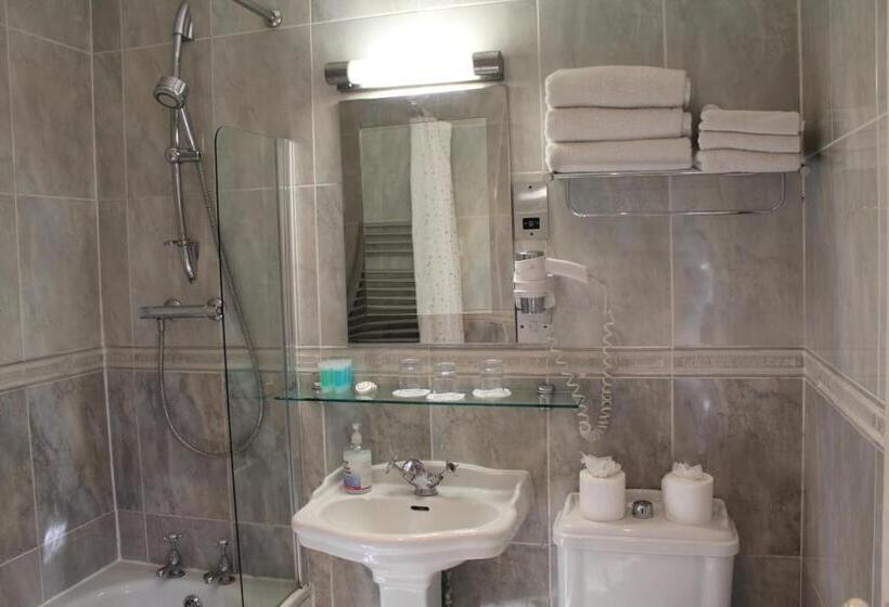Семейный Номер, The Dial House Guest House