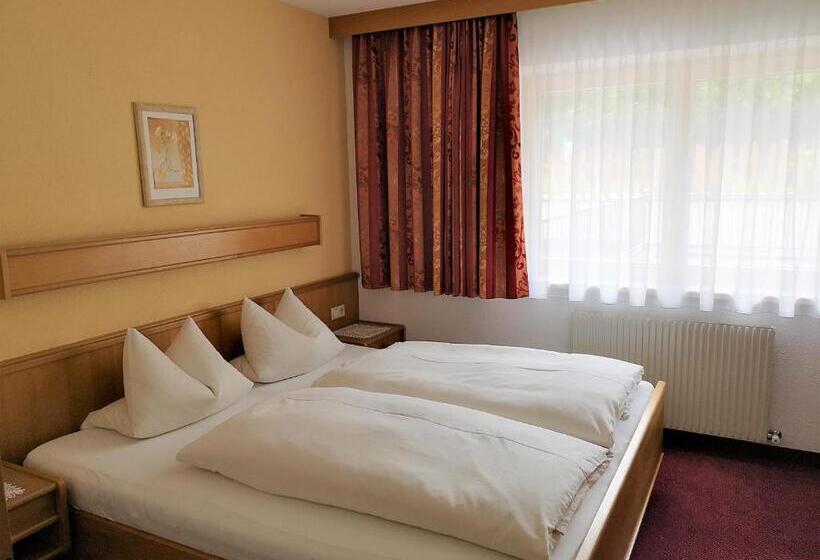 Апартаменты 2 Спальни, Apart Hotel Ideal