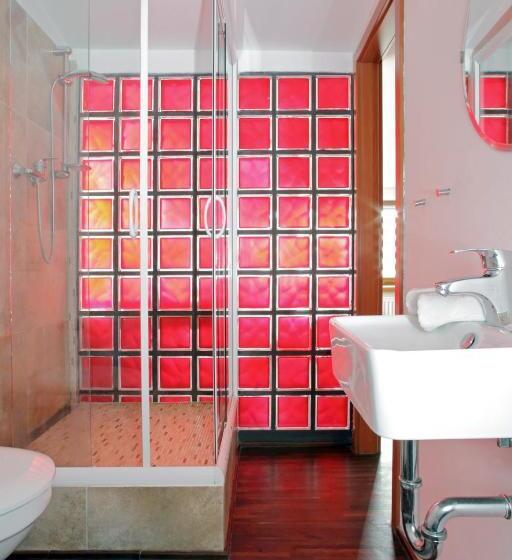 اتاق لوکس سه تخته, Pension Sebastian