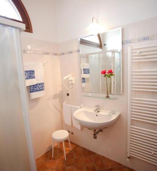 Номер Стандарт Трехместный, Agriturismo Santa Maria Bressanoro