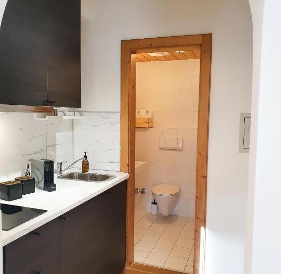 Апартаменты 1 Спальня с Видом, Gruberwirt Apartments