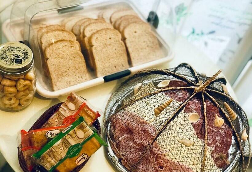 غرفة قياسية مزوَّدة بتراس, B&b L'arca Di Noè
