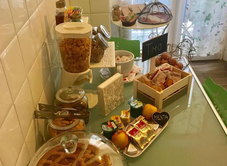 غرفة قياسية مزوَّدة بتراس, B&b L'arca Di Noè