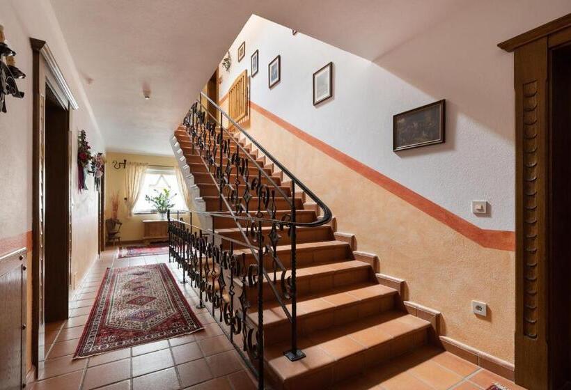 Номер Стандарт, Pension Glockenstuhl