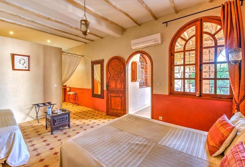 Chambre Triple Standard, Riad Janoub