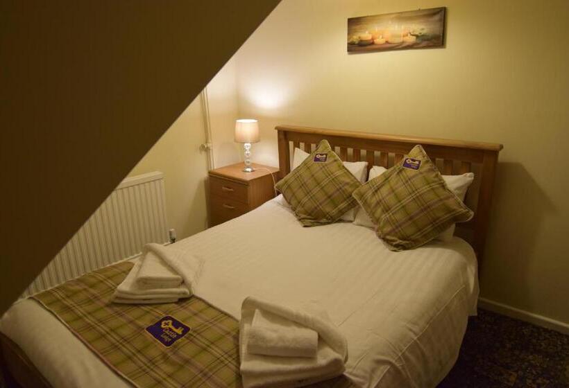 اتاق استاندارد با سرویس بهداشتی مشترک, Castle Lodge
