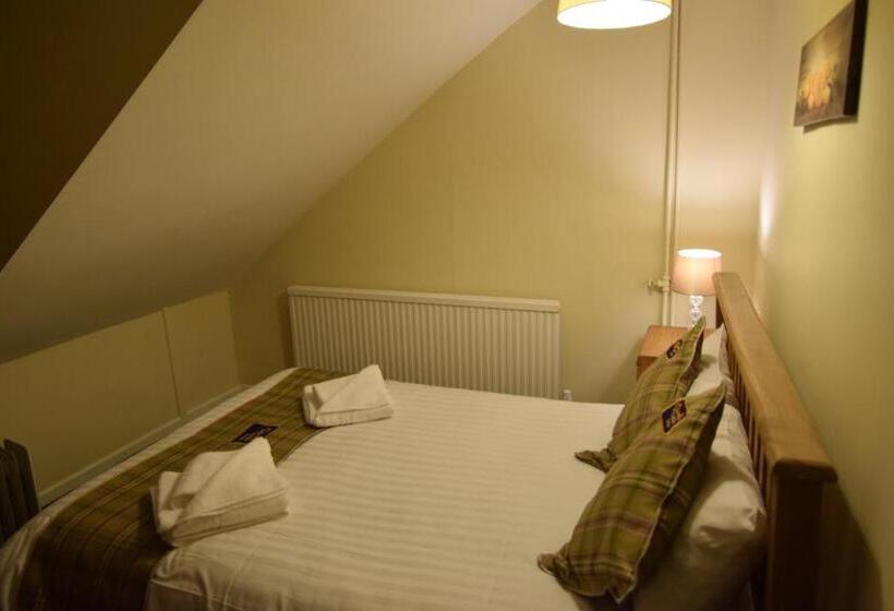 اتاق استاندارد با سرویس بهداشتی مشترک, Castle Lodge