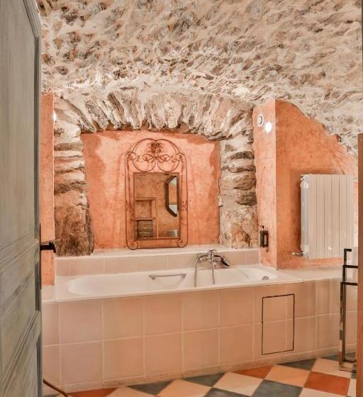Студио Стандарт с Террасой, Maison D'hôtes Le Hameau De La Mûre