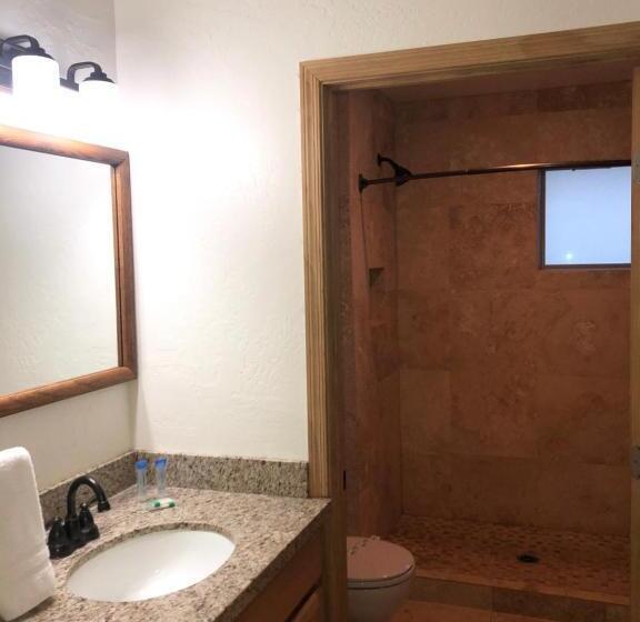 Люкс, Timberlodge Inn