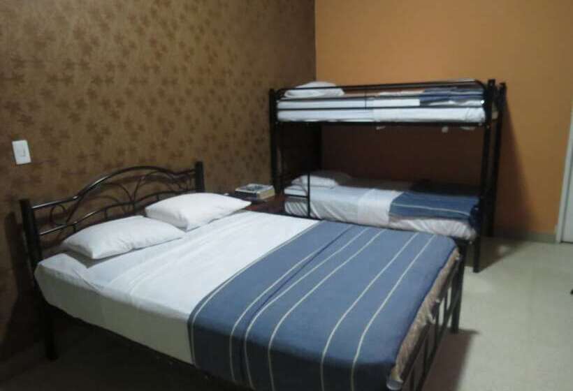 标准三人间, Hostal Cocos Inn