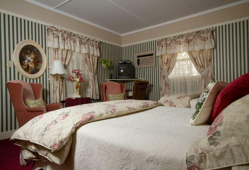 스탠다드 트리플 룸, Victoria's Historic Inn