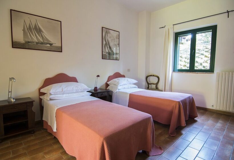 プールビューの２ベッドルームアパート, Agriturismo La Montagnola