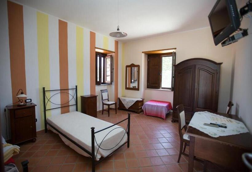 标准间, La Casa Del Priore