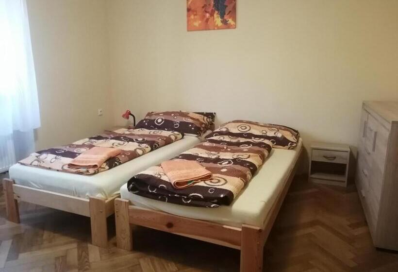 Апартаменты 1 Спальня, Privat Bohemia
