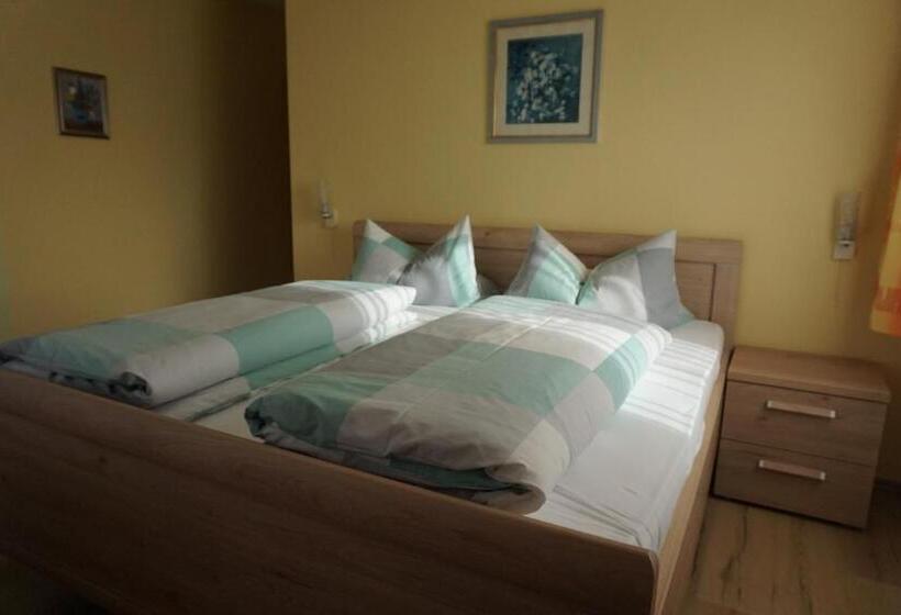 Номер Стандарт с Балконом, Pension Sonnenhof