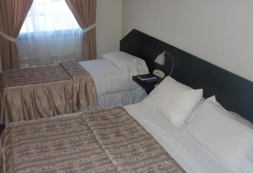 اتاق استاندارد چهار تخته, Apart Hotel Austral