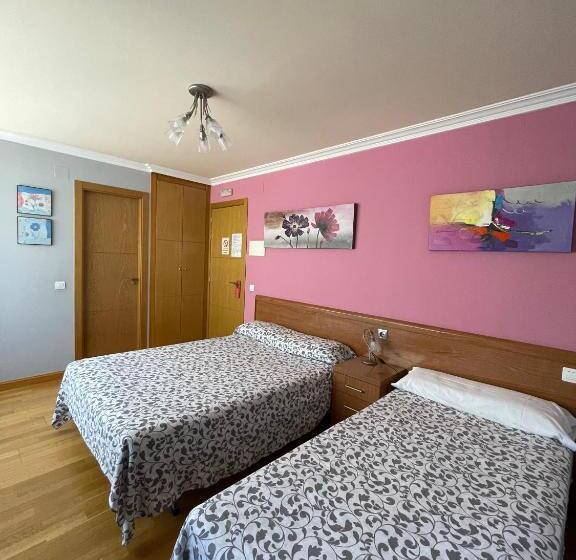 اتاق خانوادگی, Hostal Santiago 2