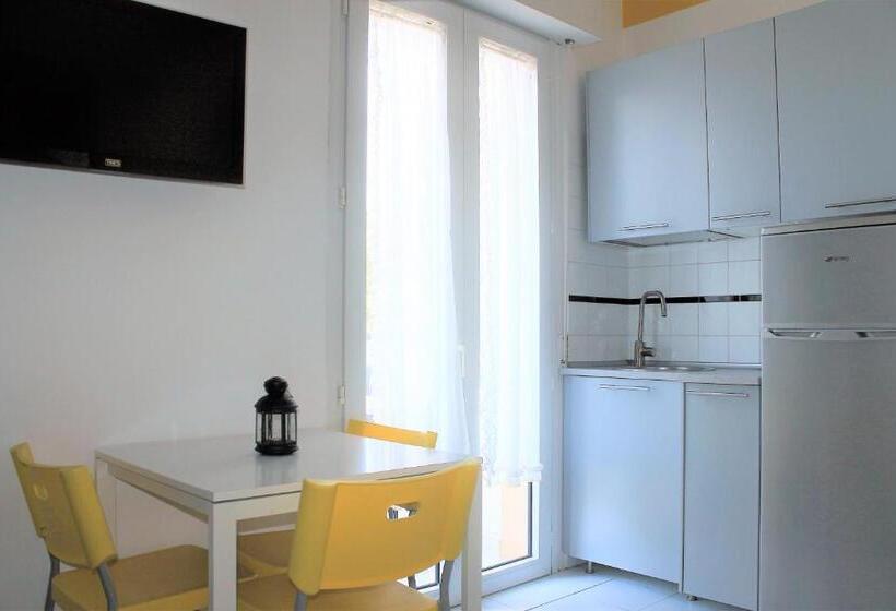 آپارتمان 1 خوابه, Residence Fiorella