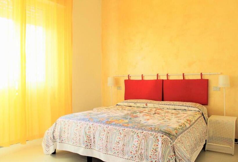 آپارتمان 1 خوابه با تراس, Residence Fiorella