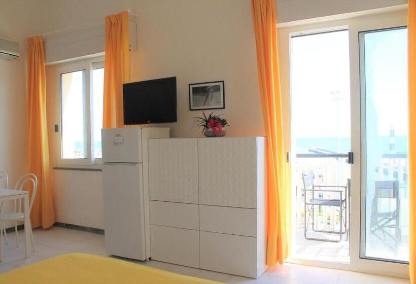 استودیو استاندارد با بالکن, Residence Fiorella