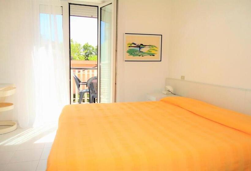 آپارتمان 1 خوابه با چشم‌انداز دریا, Residence Fiorella