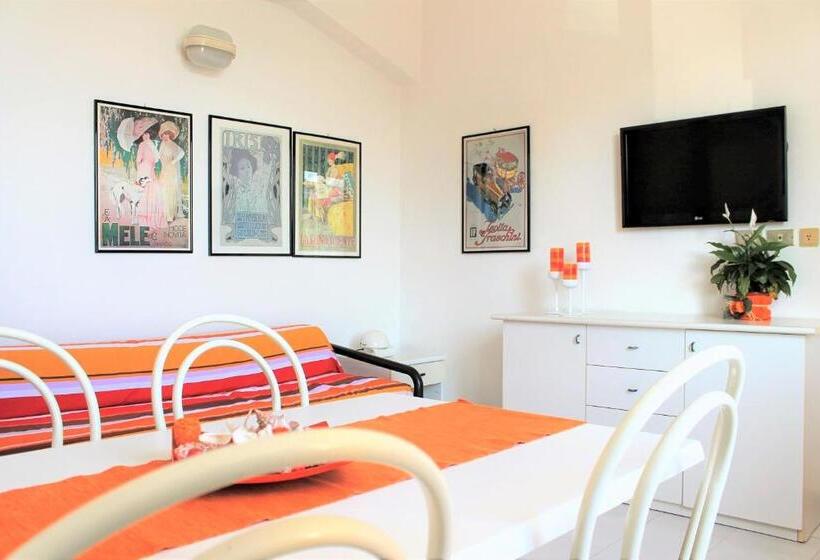 آپارتمان 1 خوابه با چشم‌انداز دریا, Residence Fiorella