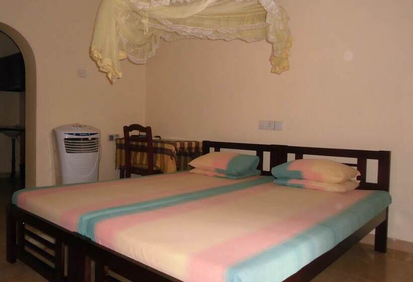 Номер Стандарт, Extremehost Guest House