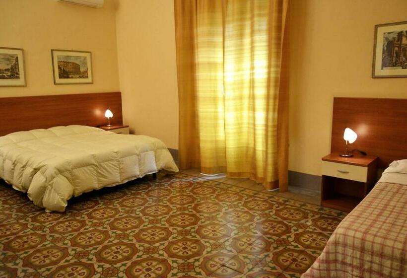 اتاق استاندارد سه نفره, Affittacamere Sestiere Santa Caterina