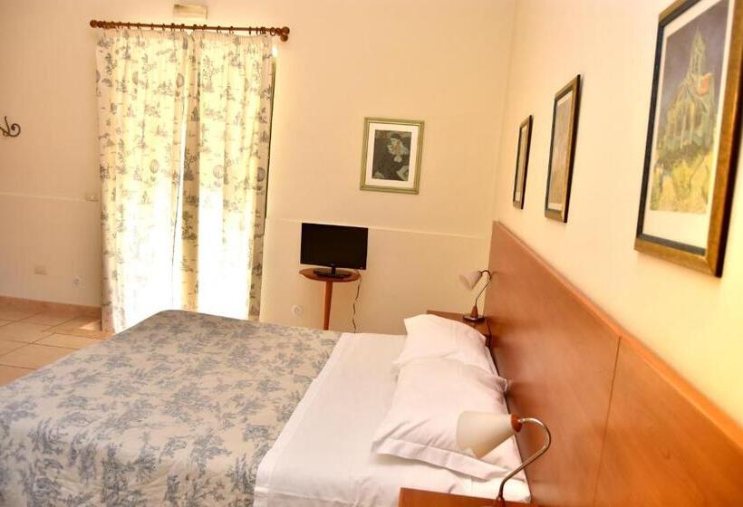 اتاق ساده سه‌ نفره, Affittacamere Sestiere Santa Caterina