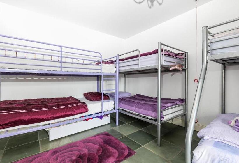 Семейный Номер, Slemish Barn Hostel
