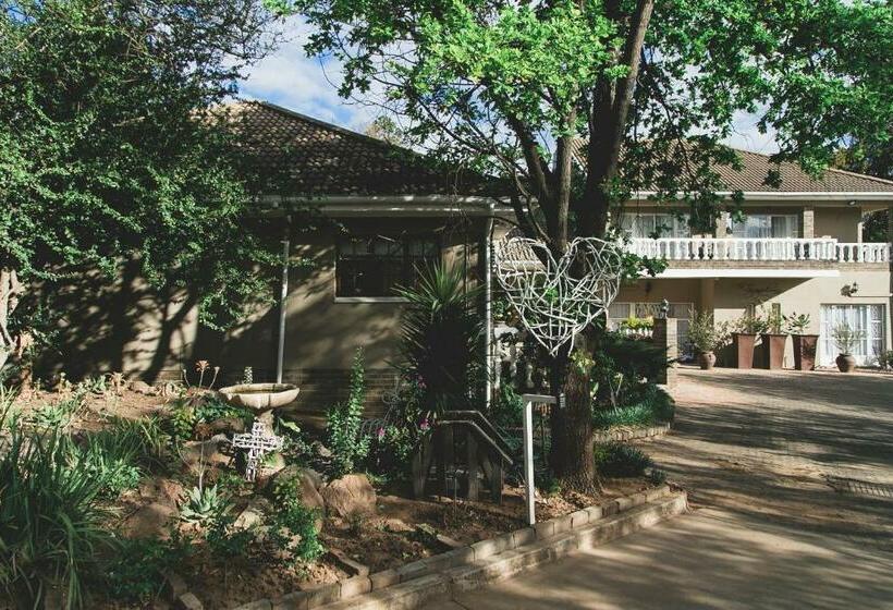 Номер Стандарт, The Symphony Guest House